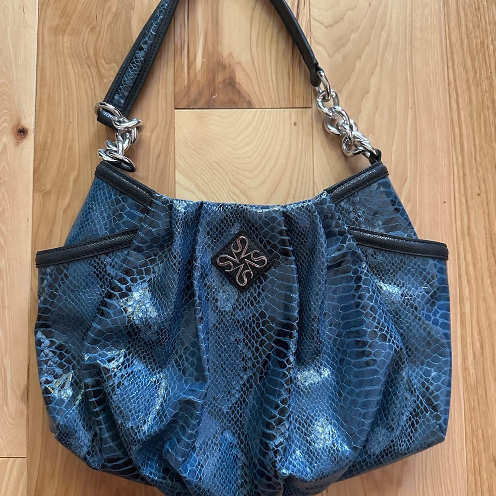 Vera wang city girl purse